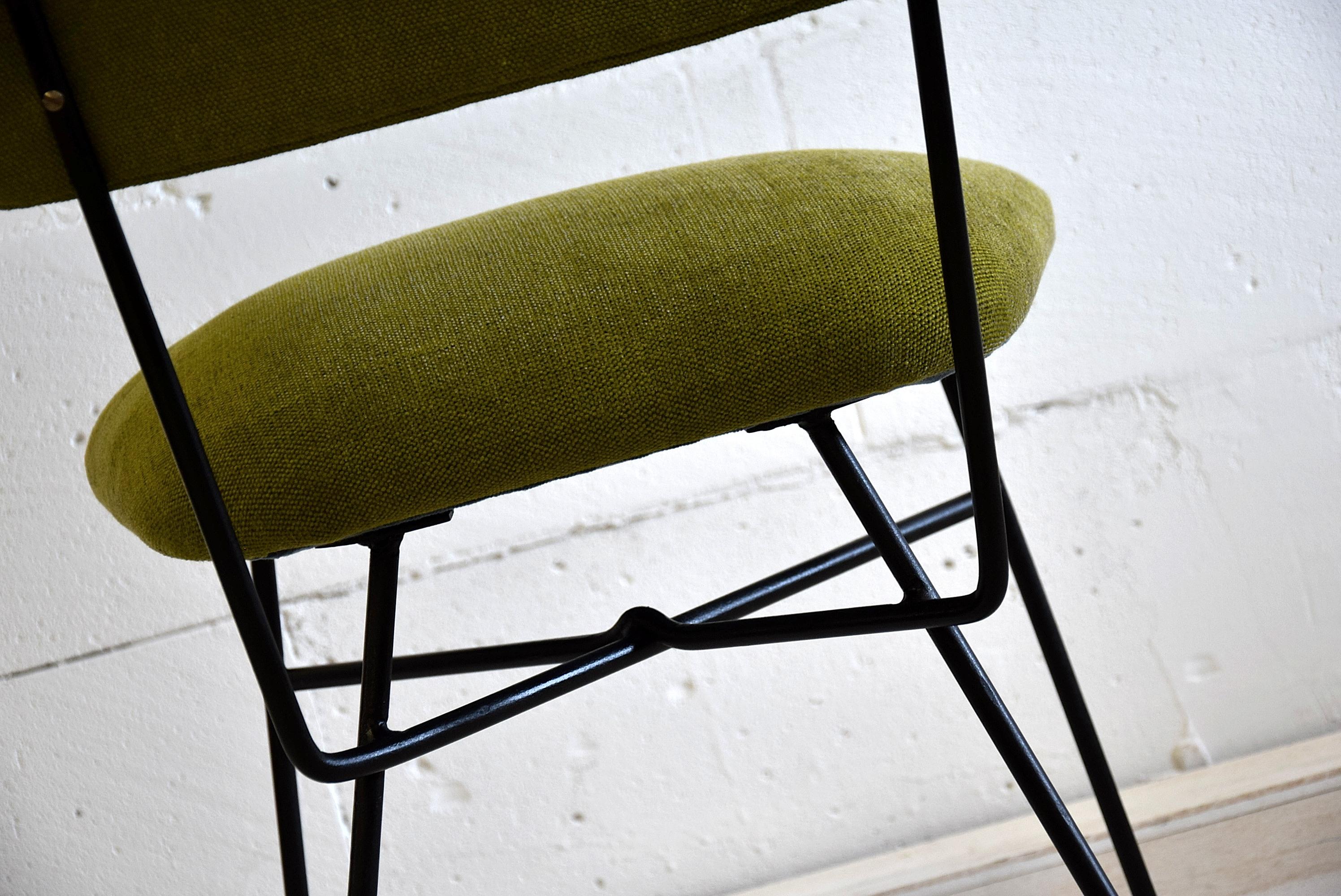 Mid century modern chair Elettra by Arflex, 1954
Elegant and stylish re-upholstered Elettra chair designed by BBPR Studio for Arflex Italy in 1954. This chair is produced circa 1955 and is in excellent condition.

Measurements: H.28.35 in. x W.18.51