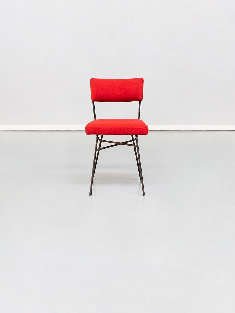 Italian mid-century Elettra Chair by Studio BBPR for Arflex, 1953
Italian iconic chair by Arflex edited in 1953, structure made in black metal tubolar that is intersected under the seat, in the middle point. The comfortable and large seat is covered