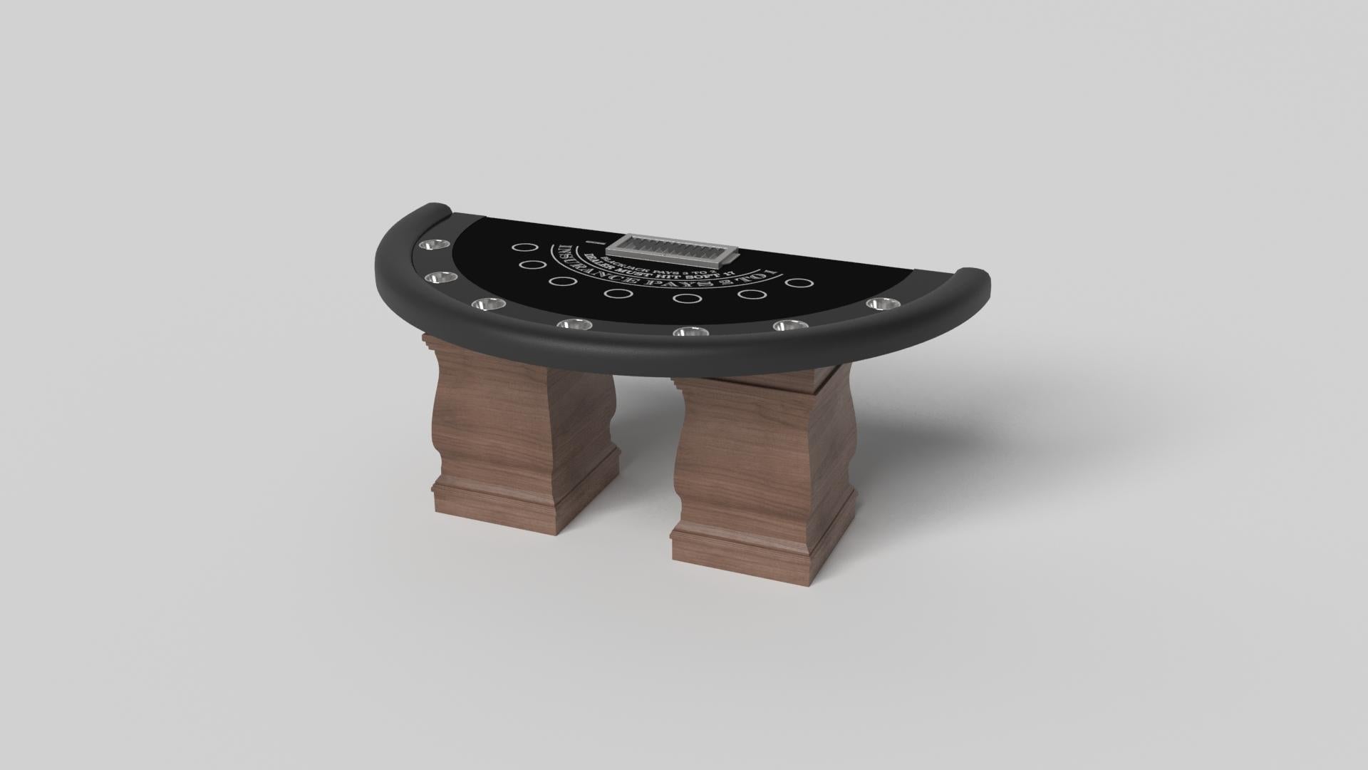Zwei handgeschnitzte Beine verleihen dem Blackjack-Tisch Baluster in Weiß einen klassischen Stil. Dieser luxuriöse Spieltisch verfügt über eine halbrunde Platte, die auf zwei breiten Balustersäulen ruht, die die Kurven und Linien eines Kronenstucks