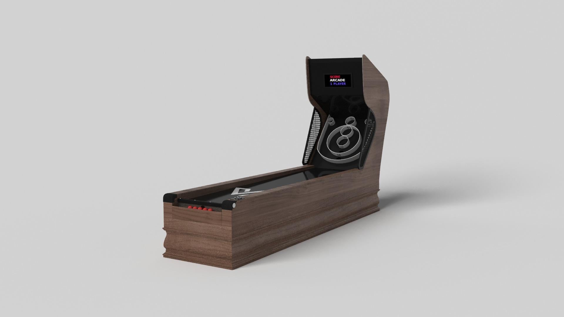 Deux pieds sculptés à la main confèrent un style classique à ce jeu de skeeball fabriqué à la main. Ce jeu en bois luxueux comporte deux larges pieds en forme de colonne balustre qui imitent les courbes et les lignes d'une moulure en couronne. Il