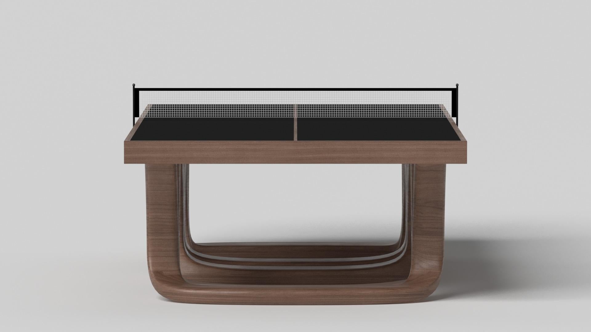 Moderne Table de tennis Elevate Customs Draco / Solid Walnut Wood in 9' - Made in USA en vente