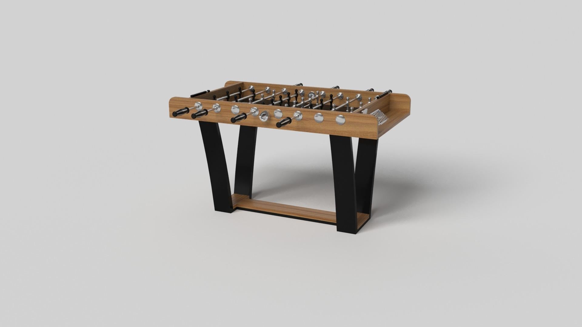 With an I-shaped metal base, slightly sloped metal legs, and a contrasting wood top, the Elite foosball table exudes modern sophistication while evoking a sense of art deco design. This table is a confluence of style, made to meet today's demands