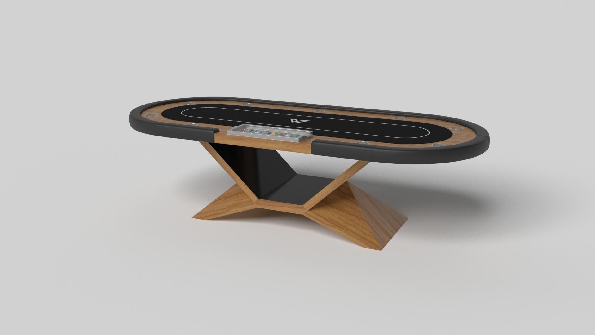 En chrome, la table de poker Kors est un excellent exemple de formes géométriques contrastées. Cette table présente une base angulaire qui met en valeur la beauté de l'espace négatif vu de face. Vu de côté, il offre une perspective complètement