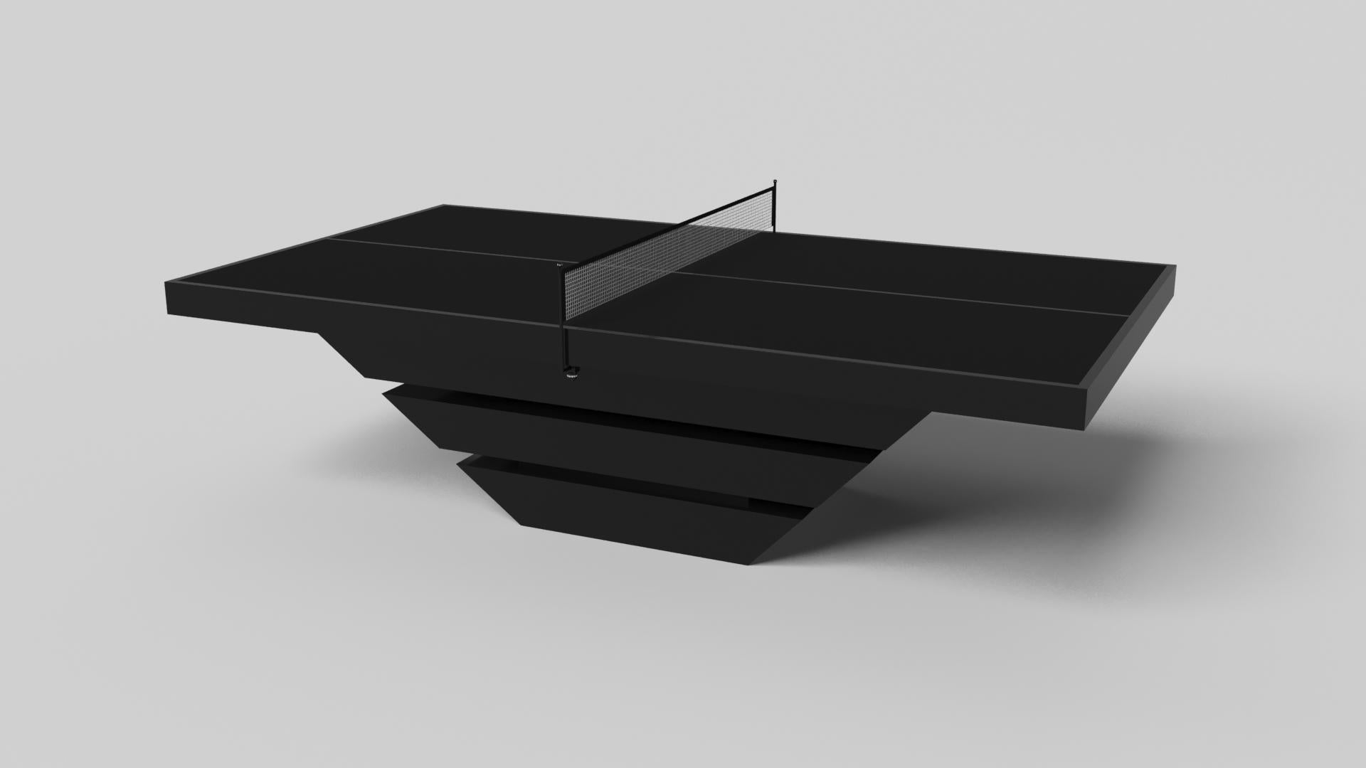 Trois solides pièces de métal semblent flotter autour d'une base centrale dissimulée, ce qui fait de la table de tennis de table Louve en chrome l'un de nos designs les plus étonnants. Fabriquée en métal durable et ornée d'un filet réglementaire sur