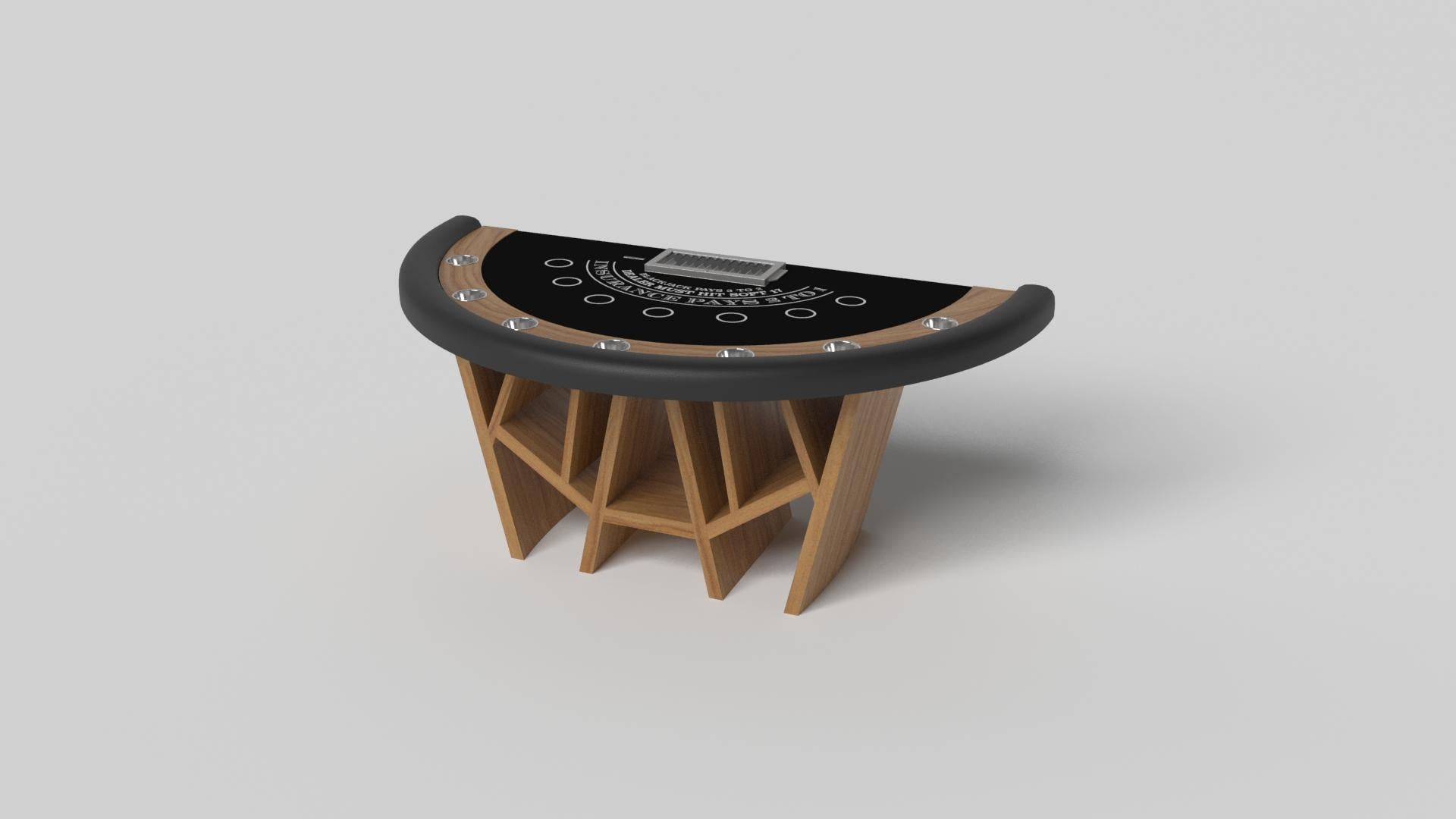 Der Blackjack-Tisch Maze aus gebürstetem Aluminium zeichnet sich durch eine Kombination aus spitzen Winkeln, glatten Linien und geometrischen Konfigurationen aus. Die Basis ist von einem Labyrinth mit einem geheimnisvollen Motiv inspiriert. Dieser