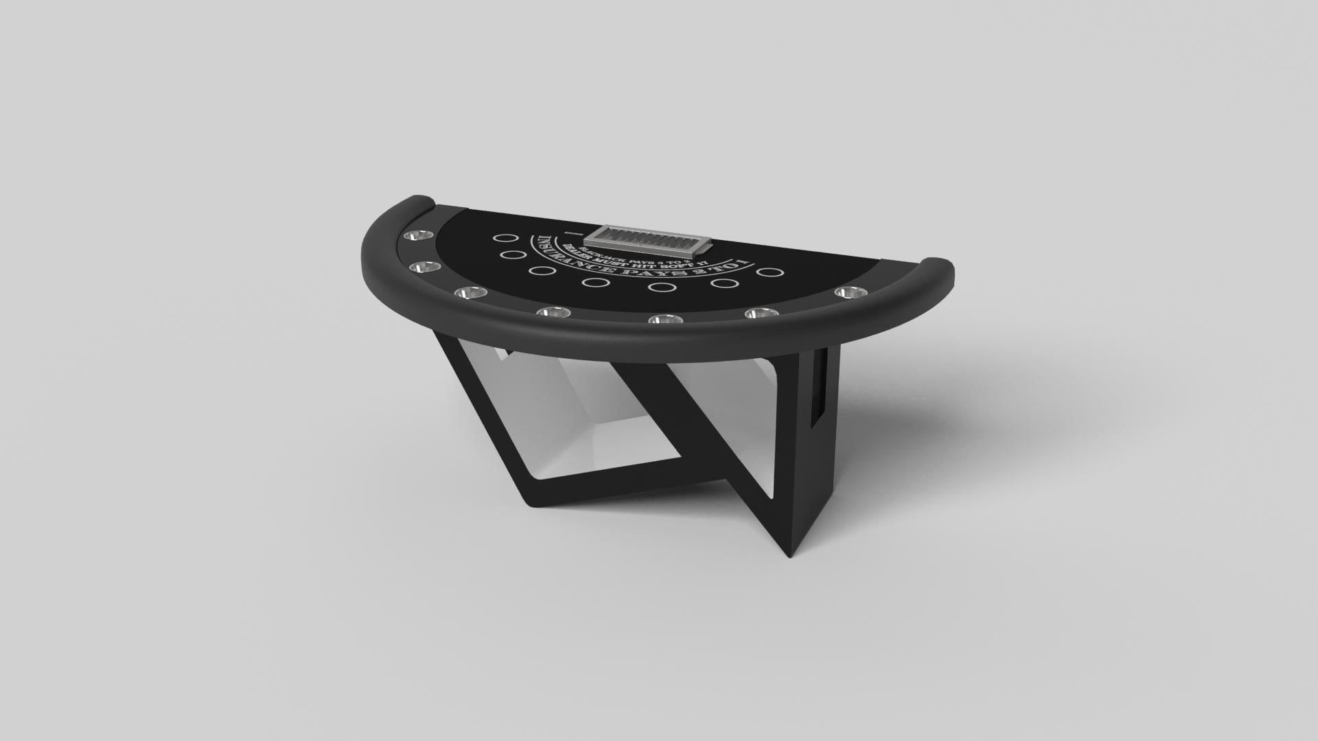 Der Blackjack-Tisch Rumba aus gebürstetem Aluminium ist von der Schönheit geometrischer Formen inspiriert und zeichnet sich durch eine Reihe von hohlen und massiven Formen aus, die eine versetzte asymmetrische Basis bilden. Dieser maßgefertigte