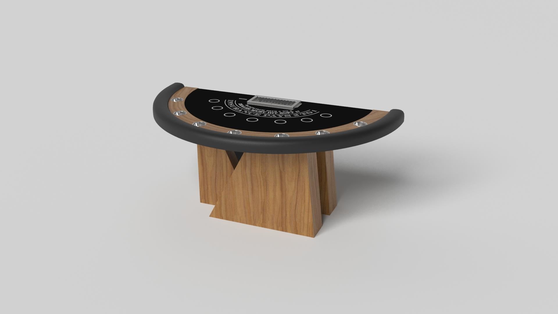Ein asymmetrischer Sockel erzeugt eine frei schwebende Silhouette, die den Blackjack-Tisch Stilt aus Nussbaumholz zu einer überzeugenden, zeitgenössischen Ergänzung für das moderne Zuhause macht. Dieser luxuriöse, handgefertigte Spieltisch ist mit