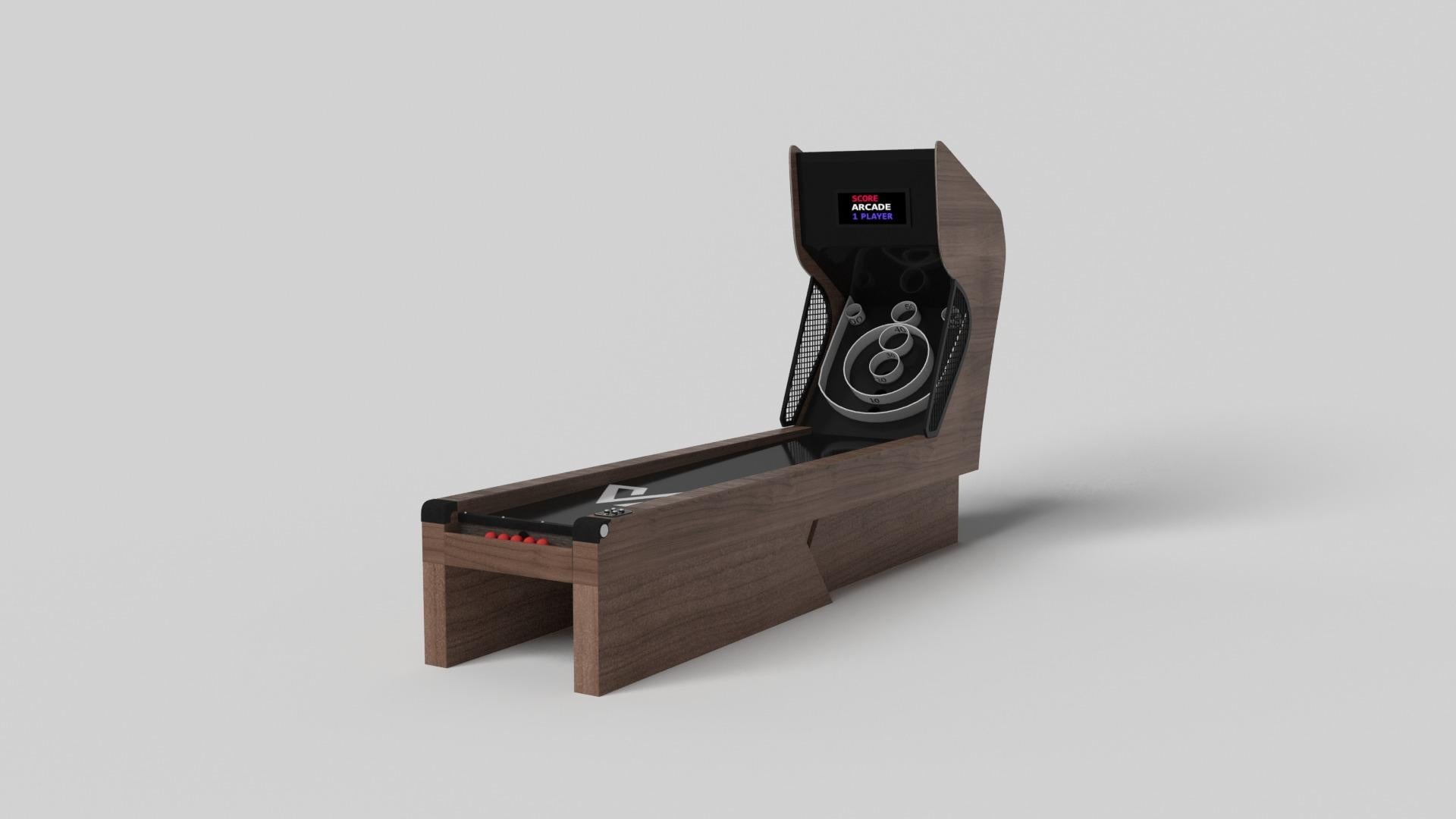 Une base asymétrique crée une silhouette flottante, ce qui fait du jeu de skeeball Stilt un ajout fascinant et contemporain à la maison moderne. Fabriqué en bois massif, ce jeu de luxe arbore un design exclusif et provocateur avec une base inclinée