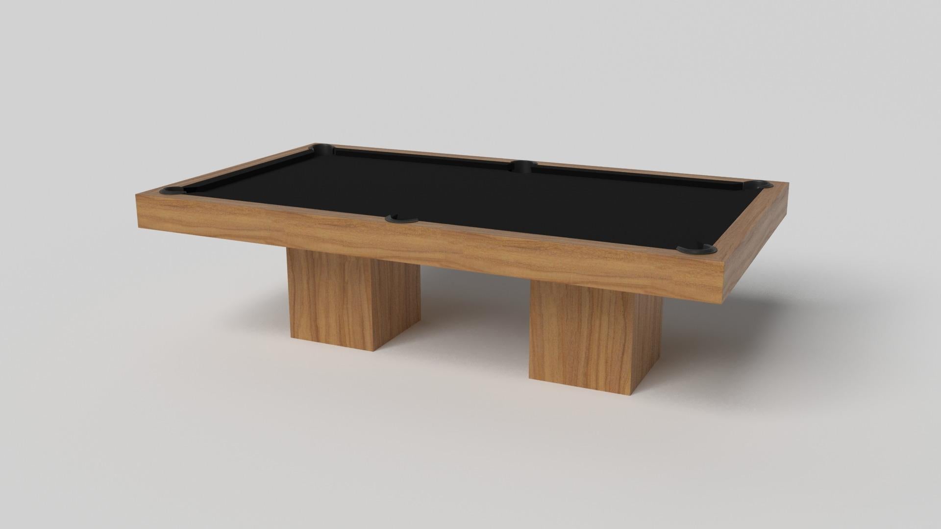 Minimalistisches Design trifft beim Trestle-Billardtisch auf opulente Eleganz. Dieser moderne Tisch ist mit einer professionellen Oberfläche für endloses Spiel ausgestattet und wurde fachmännisch hergestellt. Die quadratischen Blockbeine verleihen