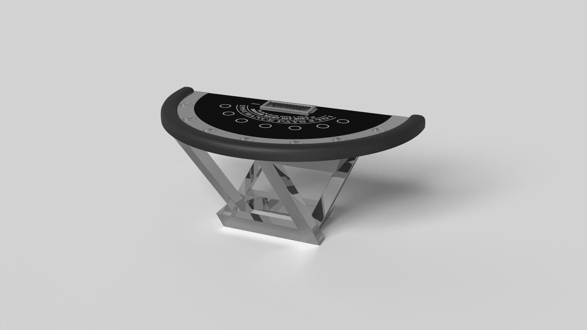 Der Trinity Blackjack-Tisch in Schwarz ist eine zeitgemäße Komposition aus klaren Linien und schlanken Kanten und ist ein eleganter Ausdruck modernen Designs. Dieser handgefertigte, halbrunde Tisch mit Chipständer und Wettkreisen besticht durch