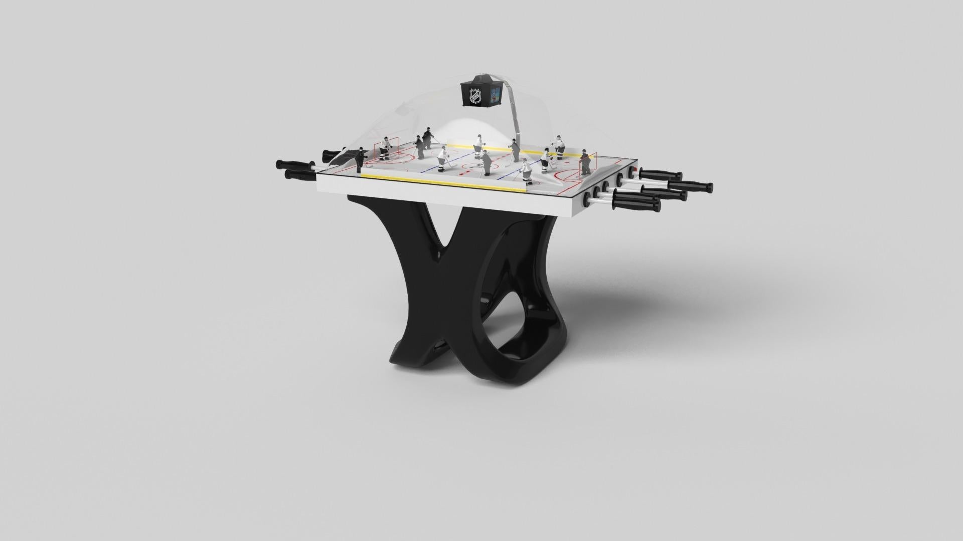 Inspirée par l'œuvre d'Antoni Gaudi et le mouvement du modernisme catalan, la table de hockey Draco dôme en noyer affiche un style audacieux avec des pieds lisses et incurvés. Fabriquée de manière experte en bois de noyer, cette table est dotée d'un