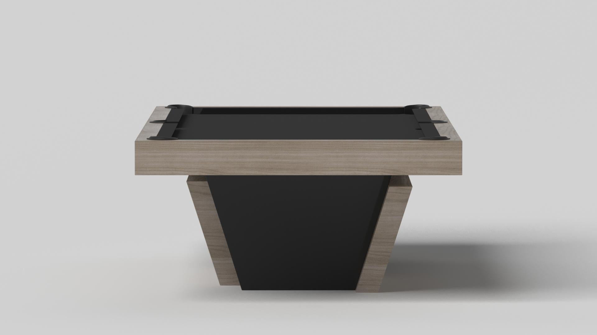 Moderno Tavolo da biliardo Vogue di Elevate Customs / in legno massiccio di Oak Oak da 9' - Made in USA in vendita