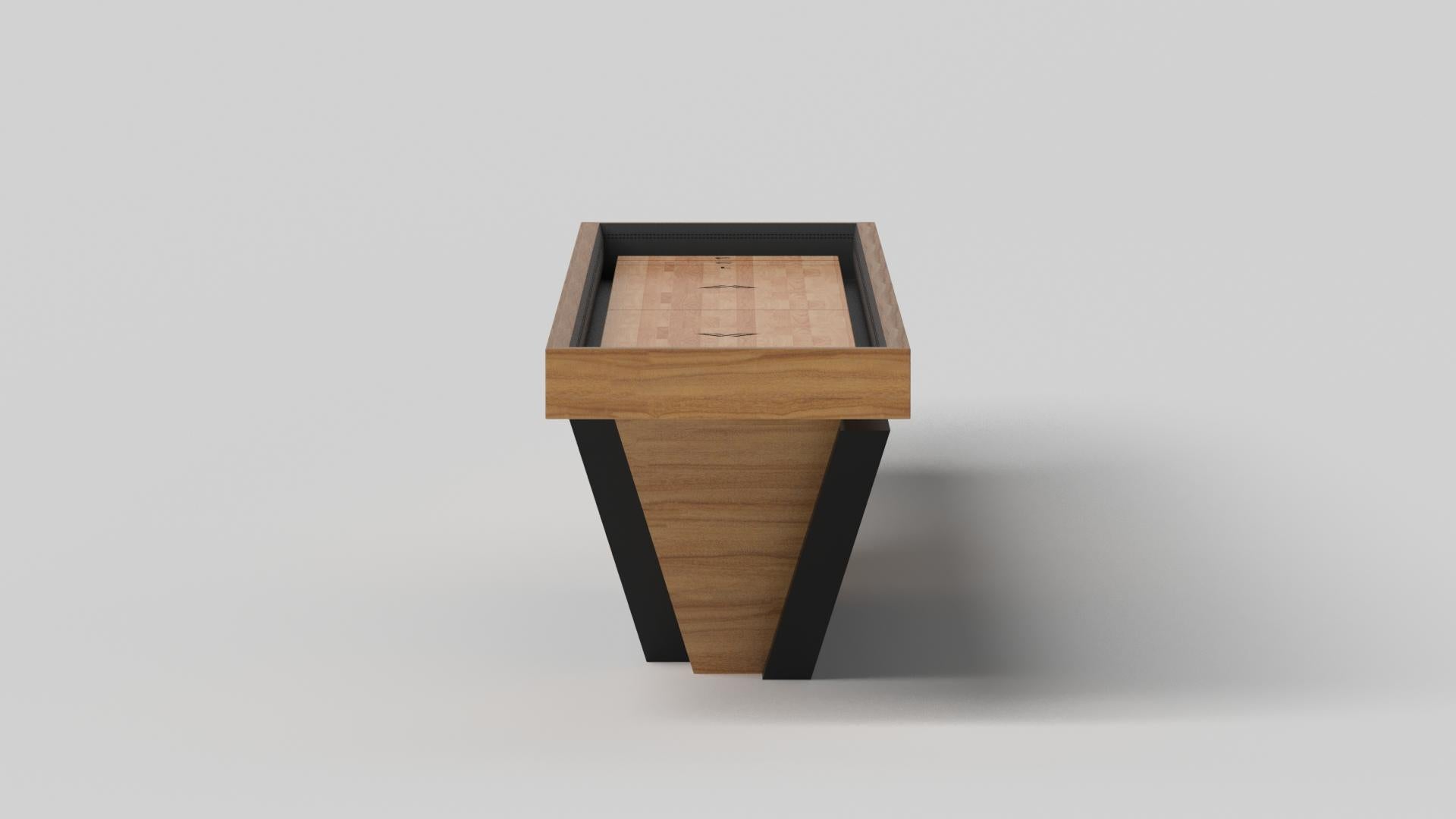 Moderne Elevate Customs Vogue Shuffleboard Tables / Bois de teck massif en 9' - Fabriqué aux États-Unis en vente