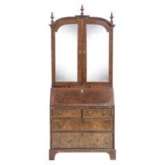 Elevated chest of drawers / desk - 19th century