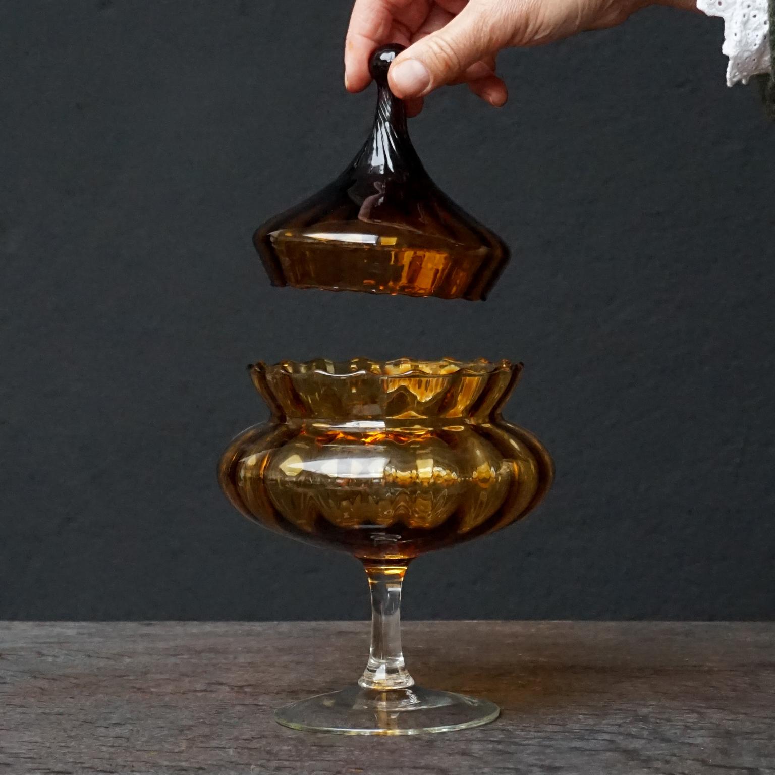 Vase et pot à bonbons en verre ambré Genie d'Empoli Rossini des années 1960, Italie 7