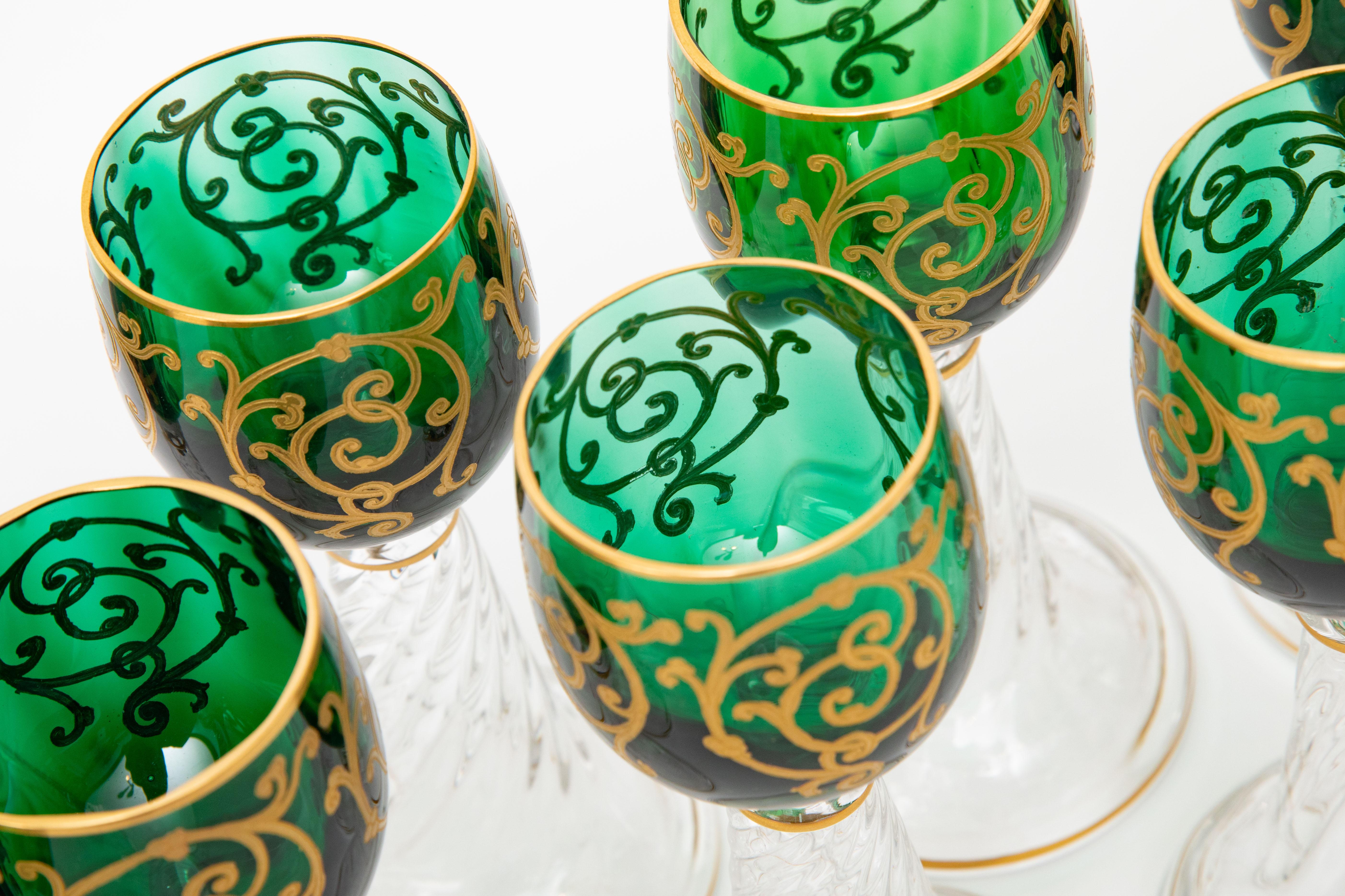 Ten Antique French Green Raised Gold Wine Glasses, circa 1890 In Good Condition For Sale In West Palm Beach, FL