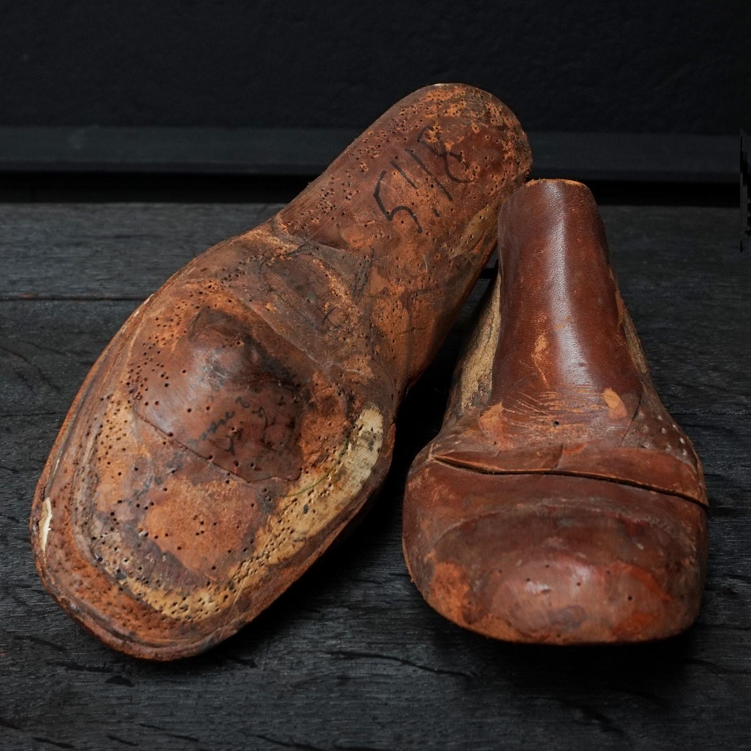 Eleven Antique French Pairs of Orthopedic Wooden Shoe Lasts For Sale 7