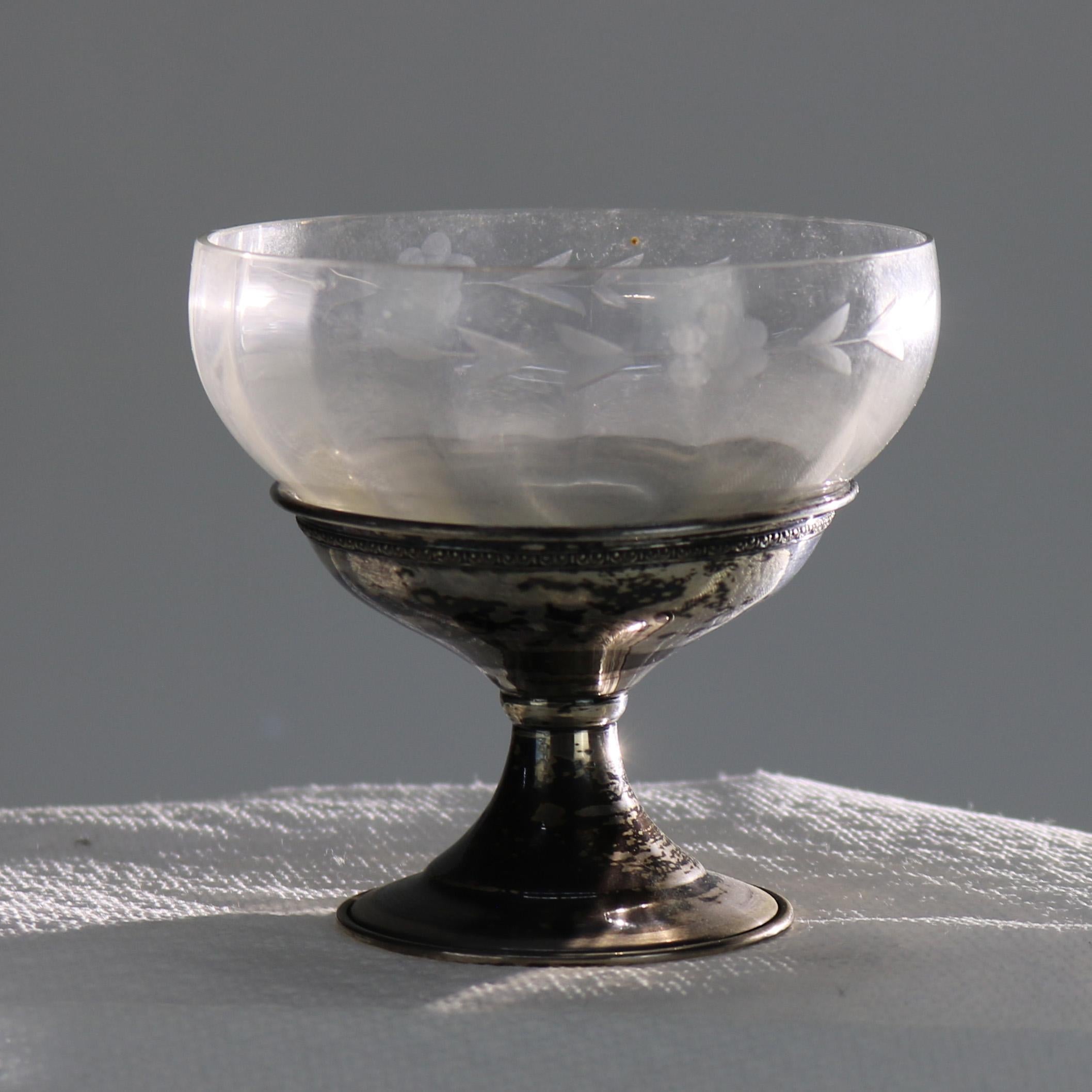 Argent Eleven assiettes à dessert anciennes en argent sterling avec inserts en verre c1920 en vente