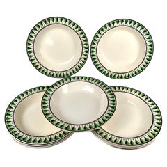 Eleven grands plats à soupe en faïence fabriqués par Spode England vers 1820