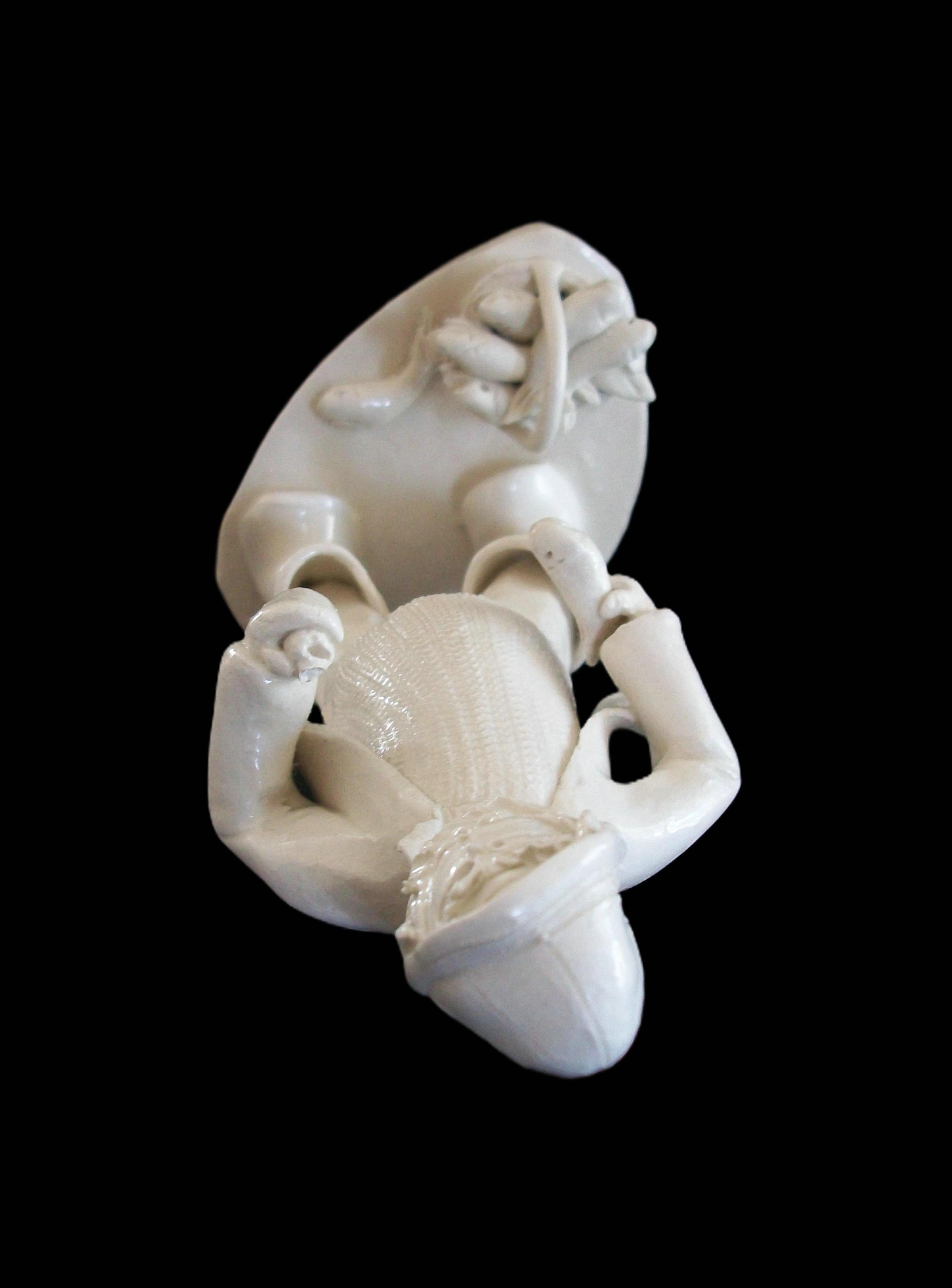 ELFRIEDE MEINDL - Folk Art Ceramic Atlantic Fisherman Figure - Canada - C.1970's For Sale 5