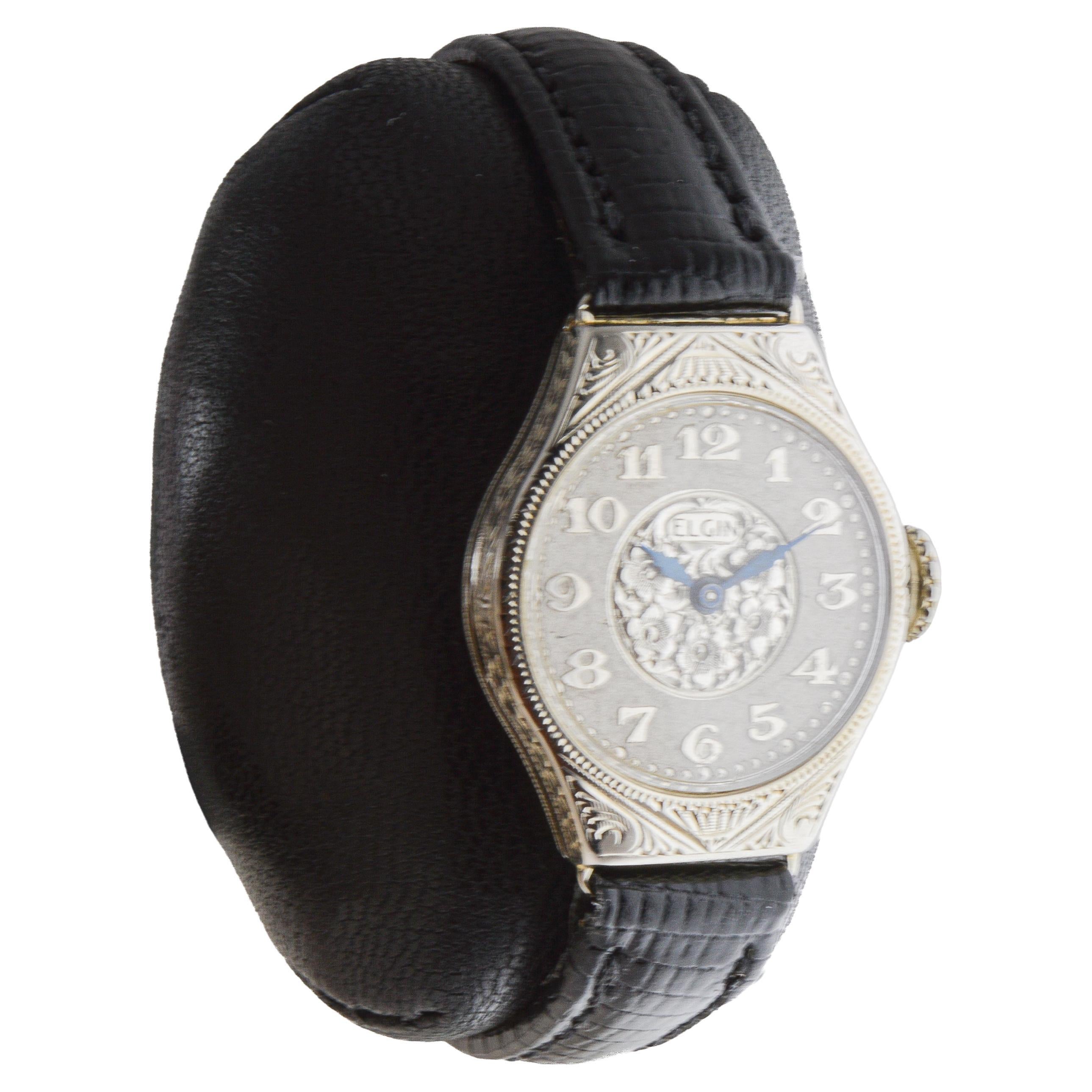 Reloj Art Déco Elgin 14Kt Caja y Esfera Grabadas a Mano  hacia 1922 Art Decó