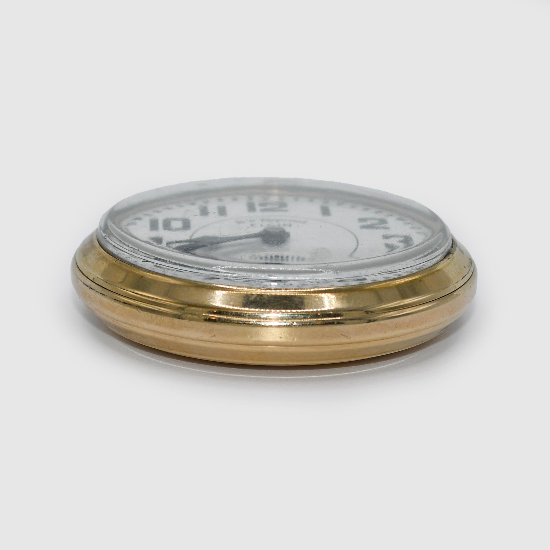 Elgin B.W. Orologio da tasca Raymond open face.
Cassa in oro 10k.
Taglia 16, 21 Jewell con 8 regolazioni.
Modello 20, grado 571, piastra 3/4, numero di serie N804928.
Testato per 8 ore, mantiene un tempo eccellente quando viene caricato
