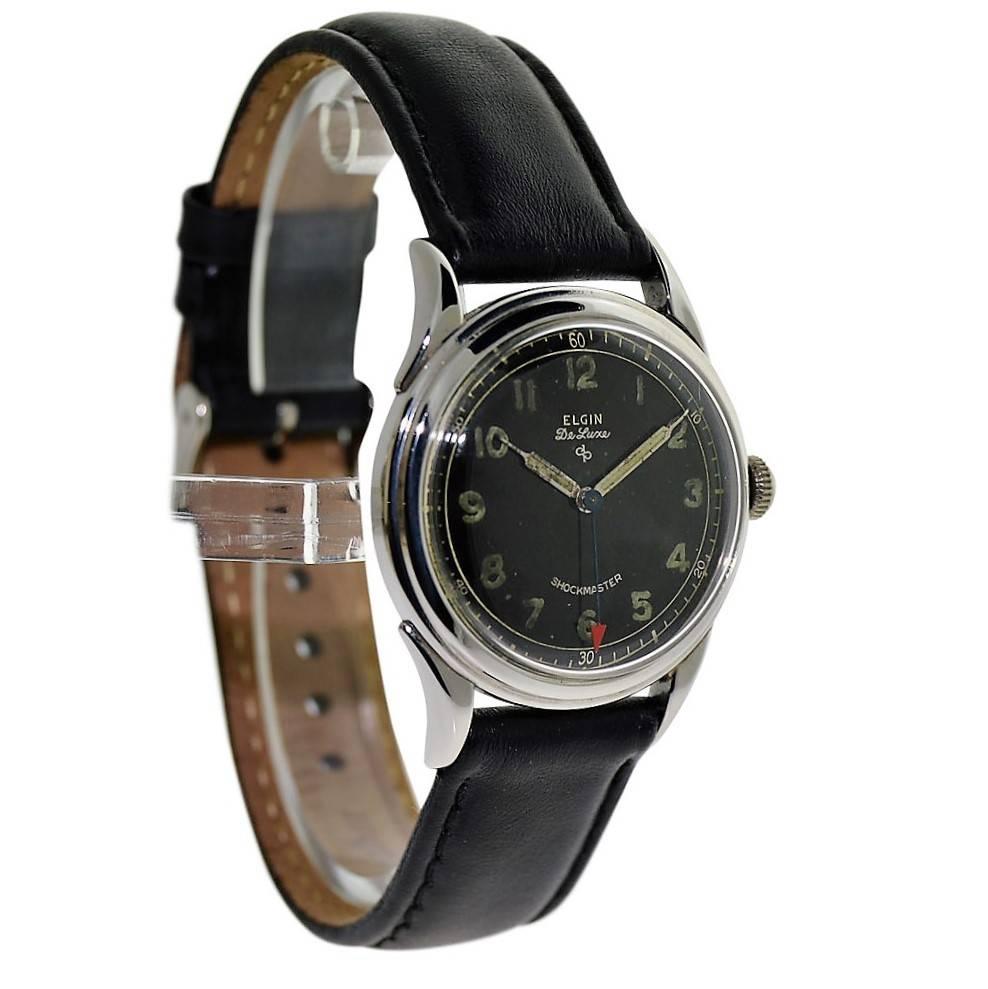 Elgin Stainless Steel Art Deco Round Military Style Manual Watch In Excellent Condition In Long Beach, CA