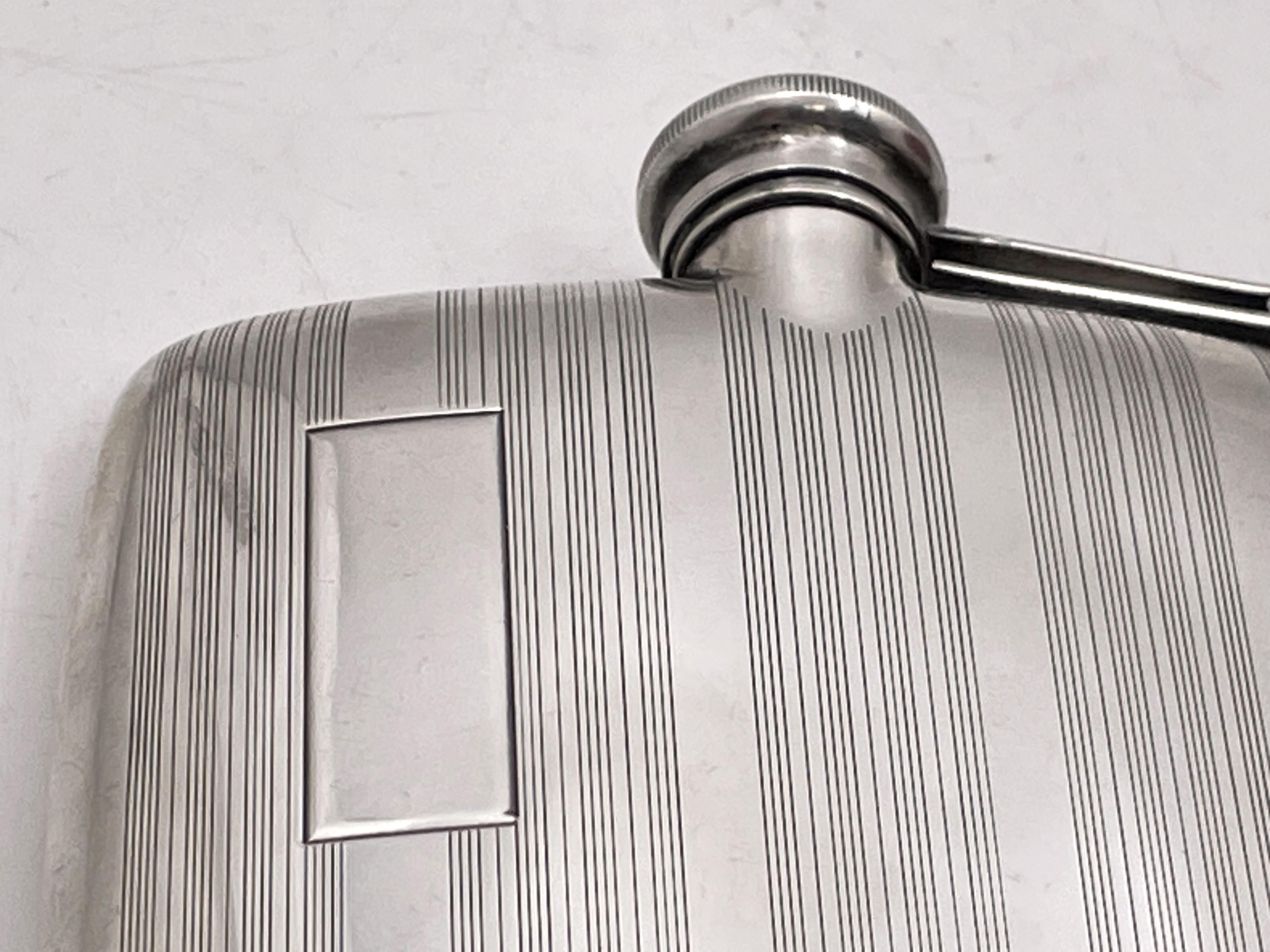 American Elgin Sterling Silver Flask in Art Deco Style from Early 20th Century For Sale