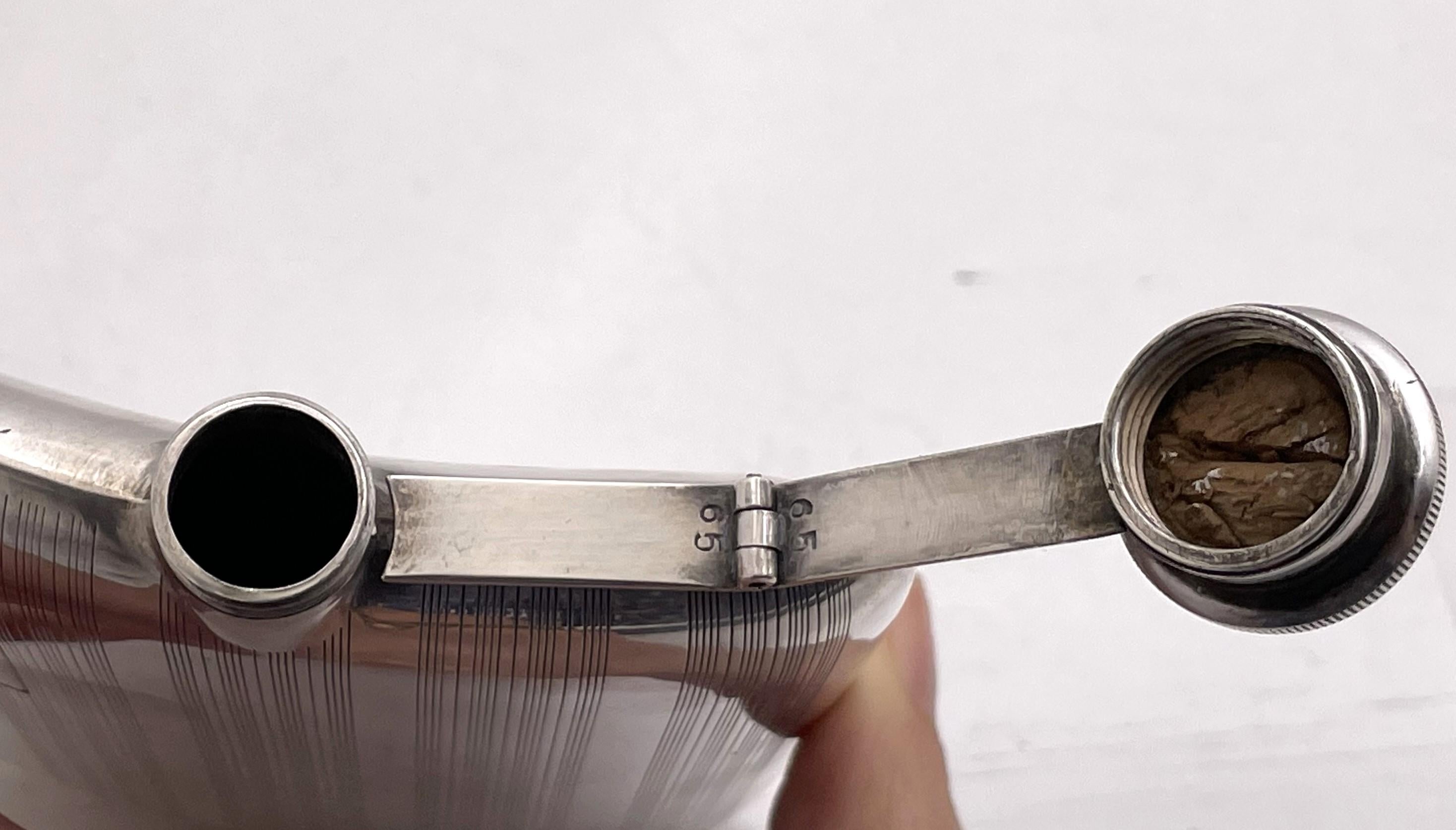 Elgin Sterling Silver Flask in Art Deco Style from Early 20th Century For Sale 1