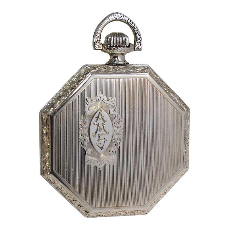 Elgin White Gold Filled Art Deco Pocket Watch from 1923 with Matching Chain  For Sale 3