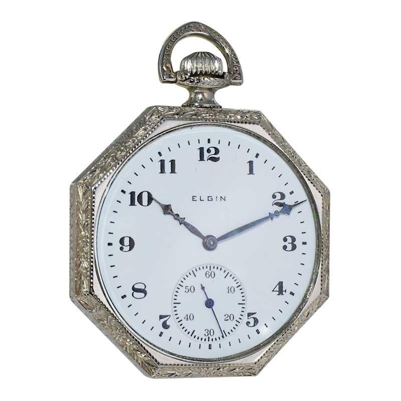 Women's or Men's Elgin White Gold Filled Art Deco Pocket Watch from 1923 with Matching Chain  For Sale