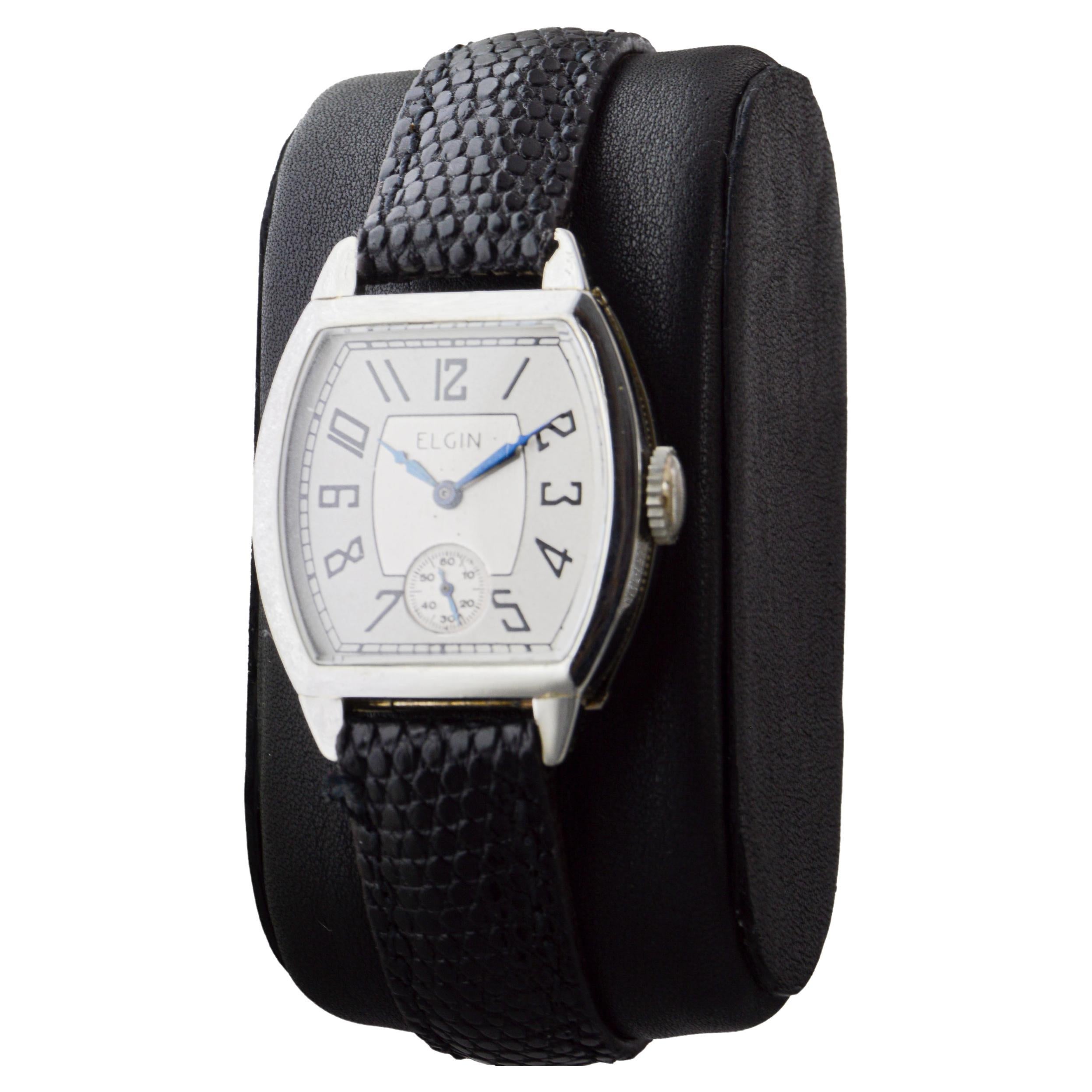 Orologio Art Deco in oro bianco di Elgin del 1920 circa con quadrante originale patinato in vendita 2