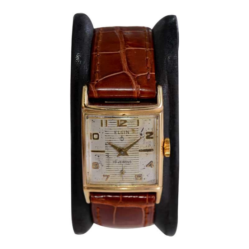 Elgin Yellow Gold Filled Art Deco Tank Style with Original Patinated Dial 1950's In Excellent Condition For Sale In Long Beach, CA