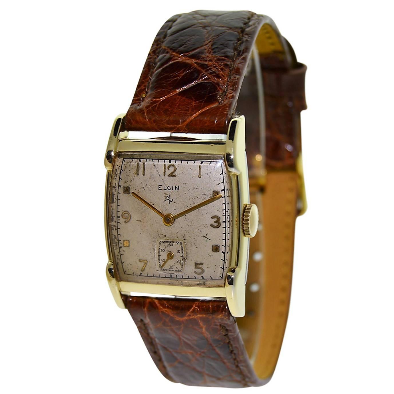 Elgin Yellow Gold Filled Original Dial Art Deco Tortue Wristwatch, circa 1940s  