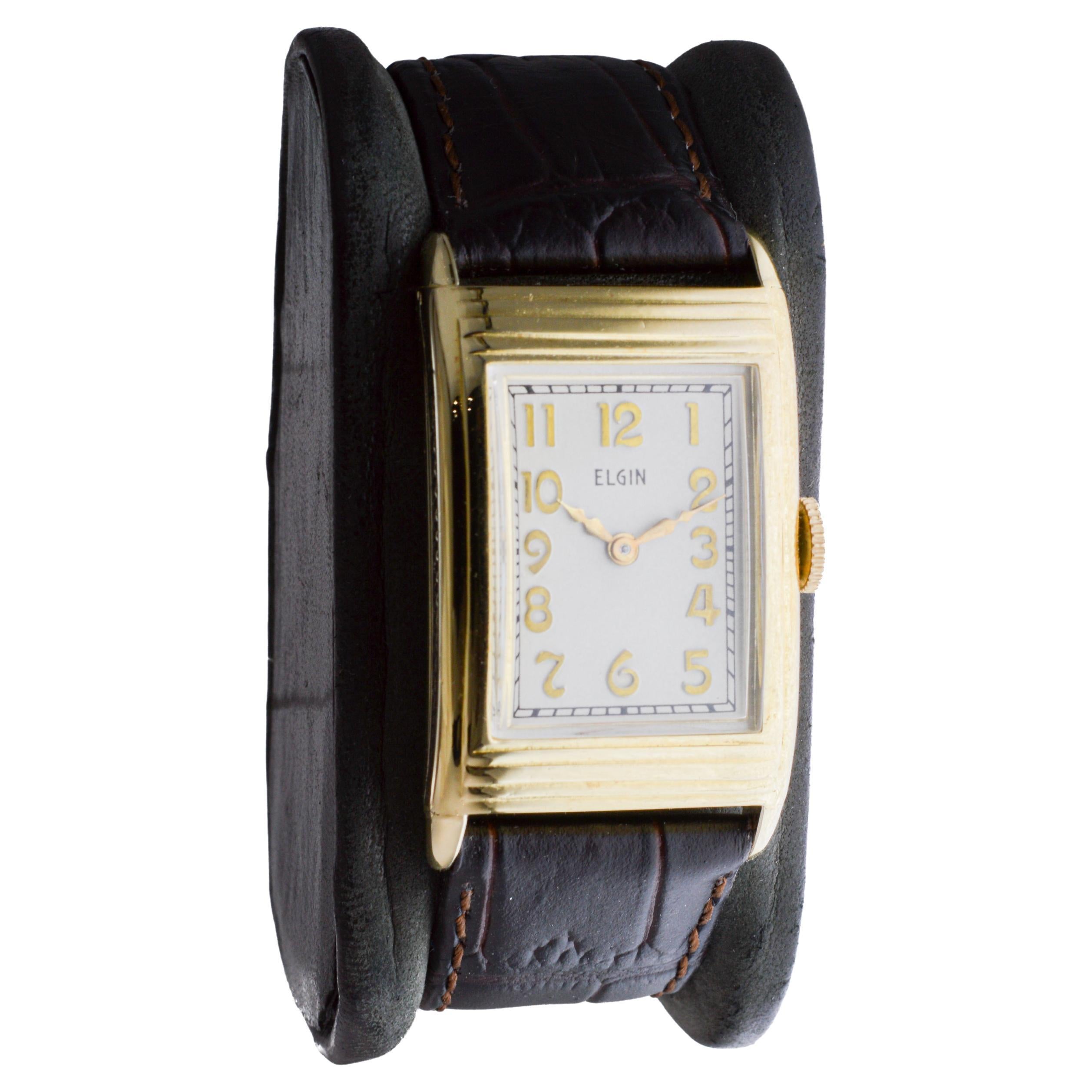 Elgin Yellow Gold Filled Art Deco Watch circa, 1933 Original Flawless Dial (Art déco) im Angebot