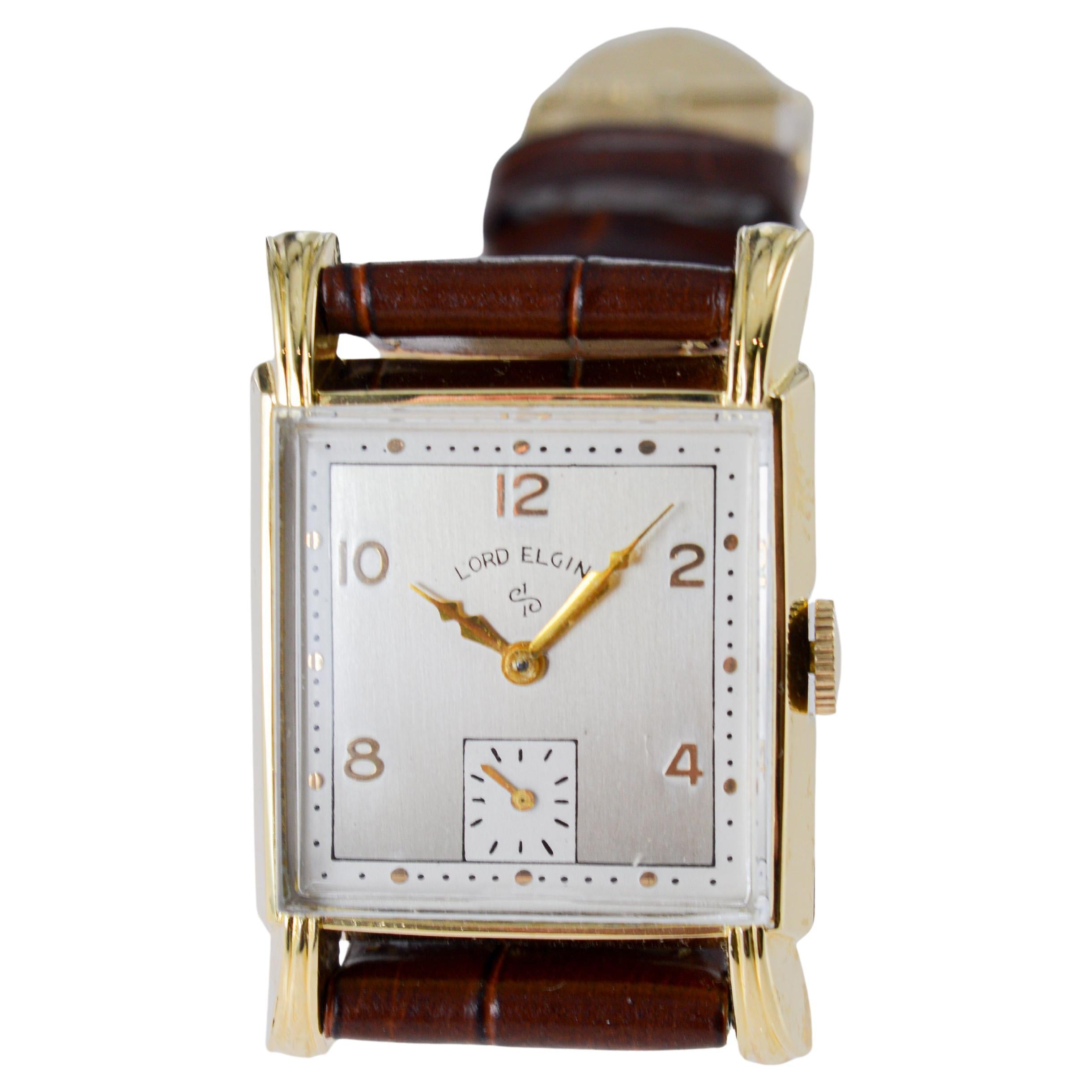 Elgin Yellow Gold Filled Art Deco Watch circa 1940's with Flawless Original Dial For Sale 6