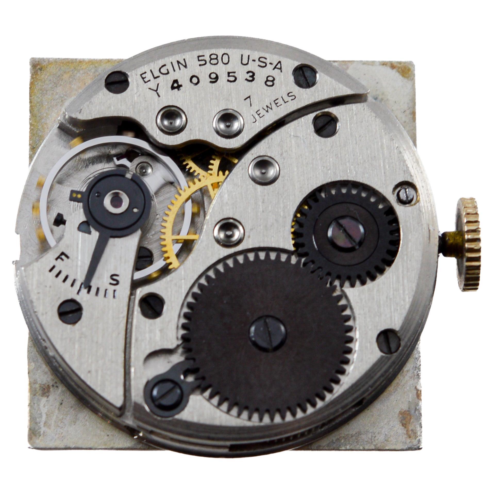 Elgin Yellow Gold Filled Art Deco Watch circa 1940's with Flawless Original Dial For Sale 10