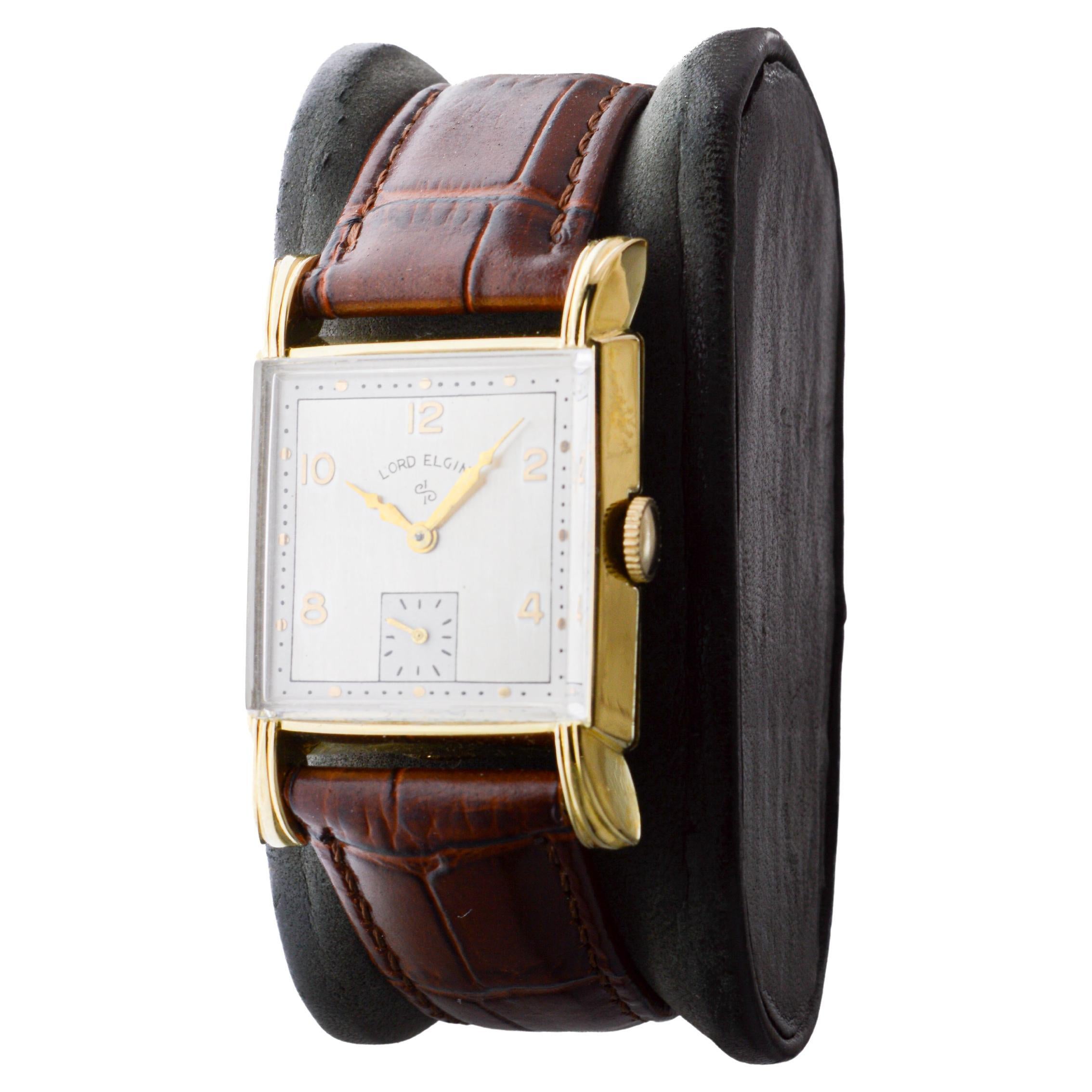 Elgin Yellow Gold Filled Art Deco Watch circa 1940's with Flawless Original Dial For Sale 2