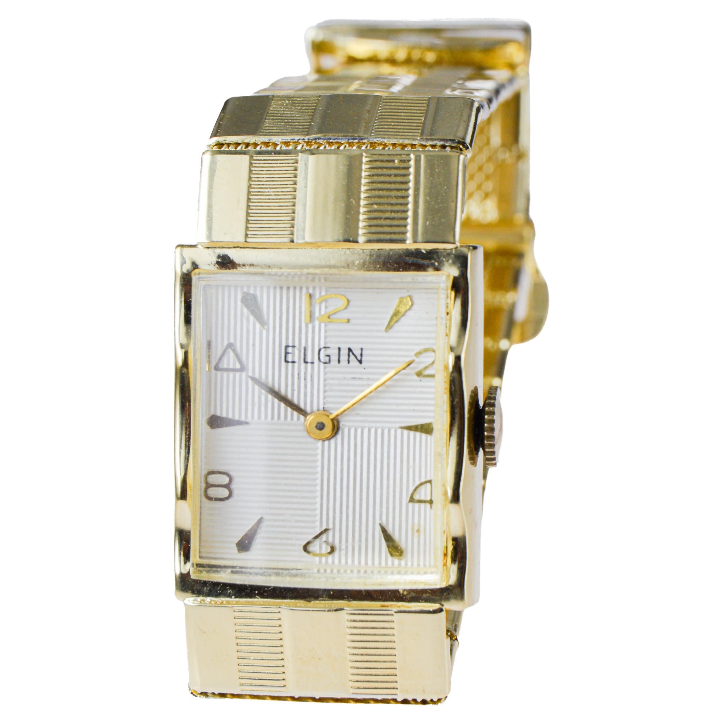 Reloj Art Déco Elgin de oro amarillo de los años 50 con esfera original en venta 6