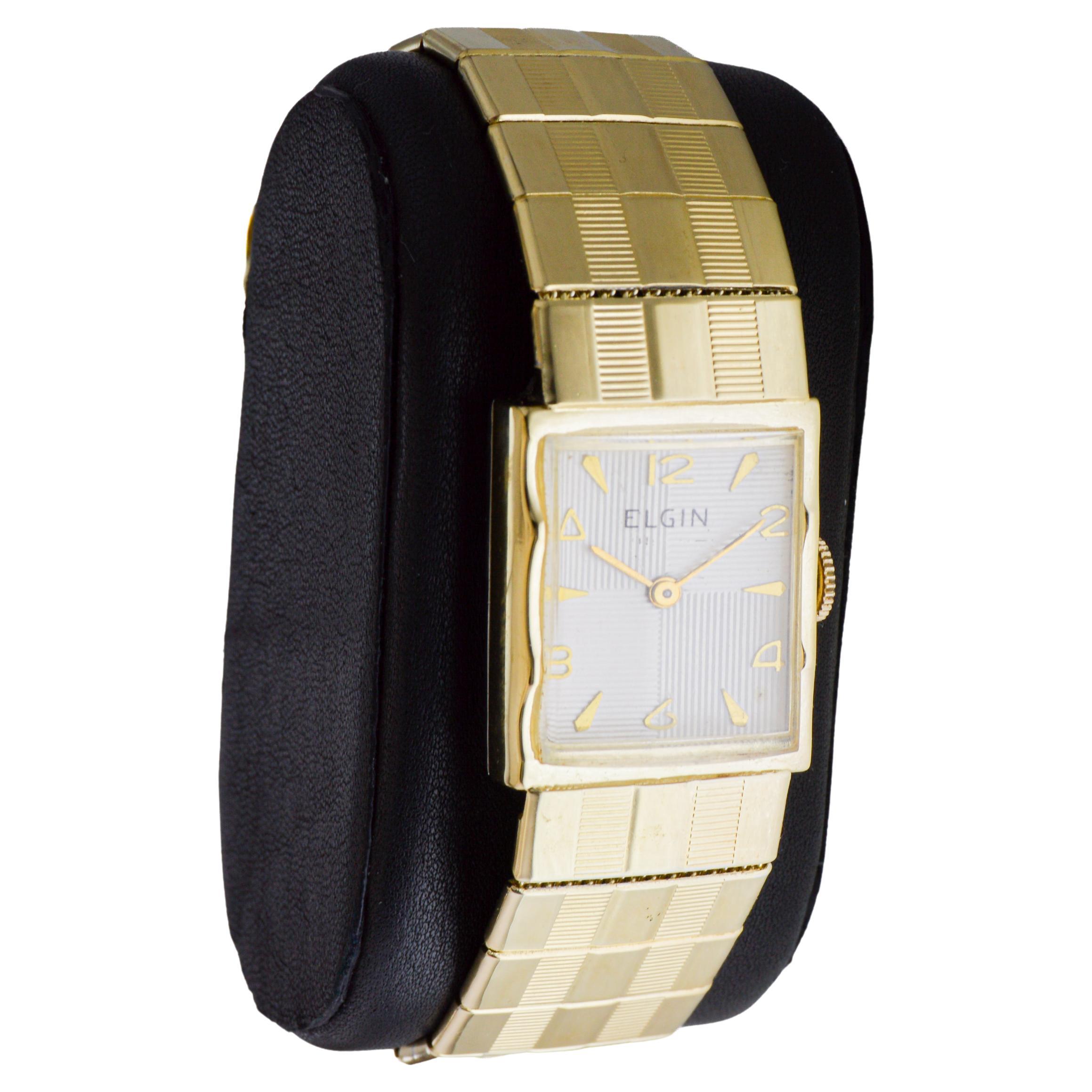 Reloj Art Déco Elgin de oro amarillo de los años 50 con esfera original Art Decó en venta