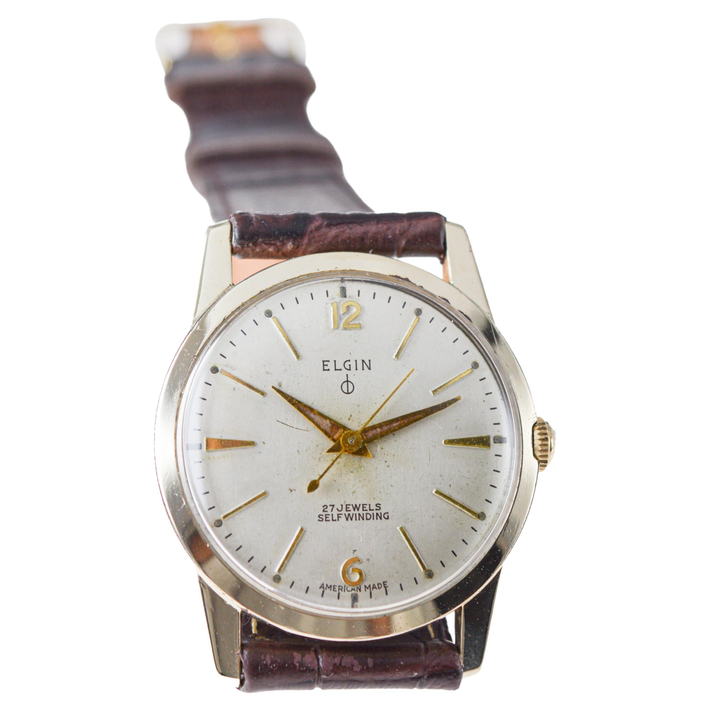 Women's or Men's Elgin Yellow Gold Filled Art Deco Watch circa 1960's with Original Dial For Sale