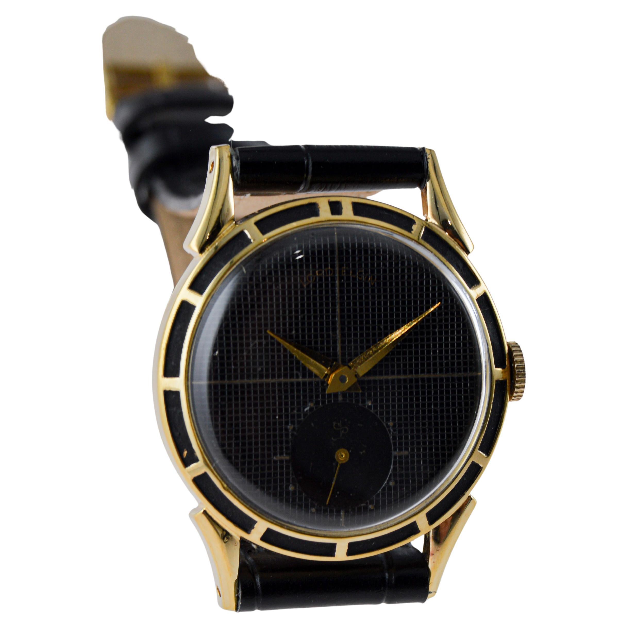 Reloj Art Déco Elgin relleno de oro amarillo con esfera gofre original impecable 1940 en venta 3