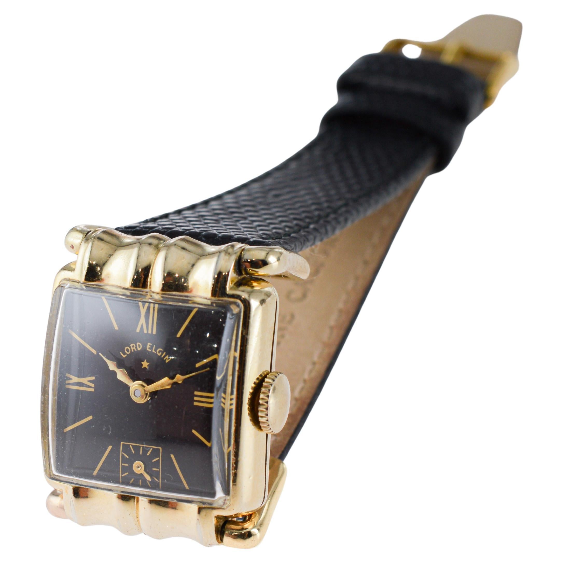 Reloj Art Déco Elgin relleno de oro amarillo con rara esfera negra  Ganchos articulados en venta 5