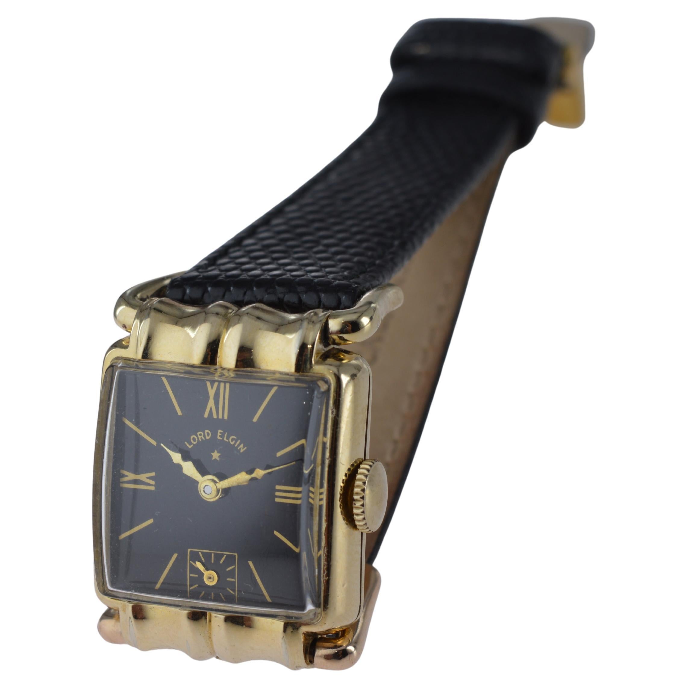 Reloj Art Déco Elgin relleno de oro amarillo con rara esfera negra  Ganchos articulados en venta 4