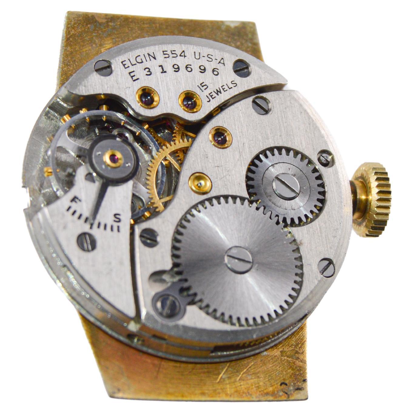 Elgin Yellow Gold Filled from 1939 with Hand Engraved Monogram Tortue Shaped  For Sale 8