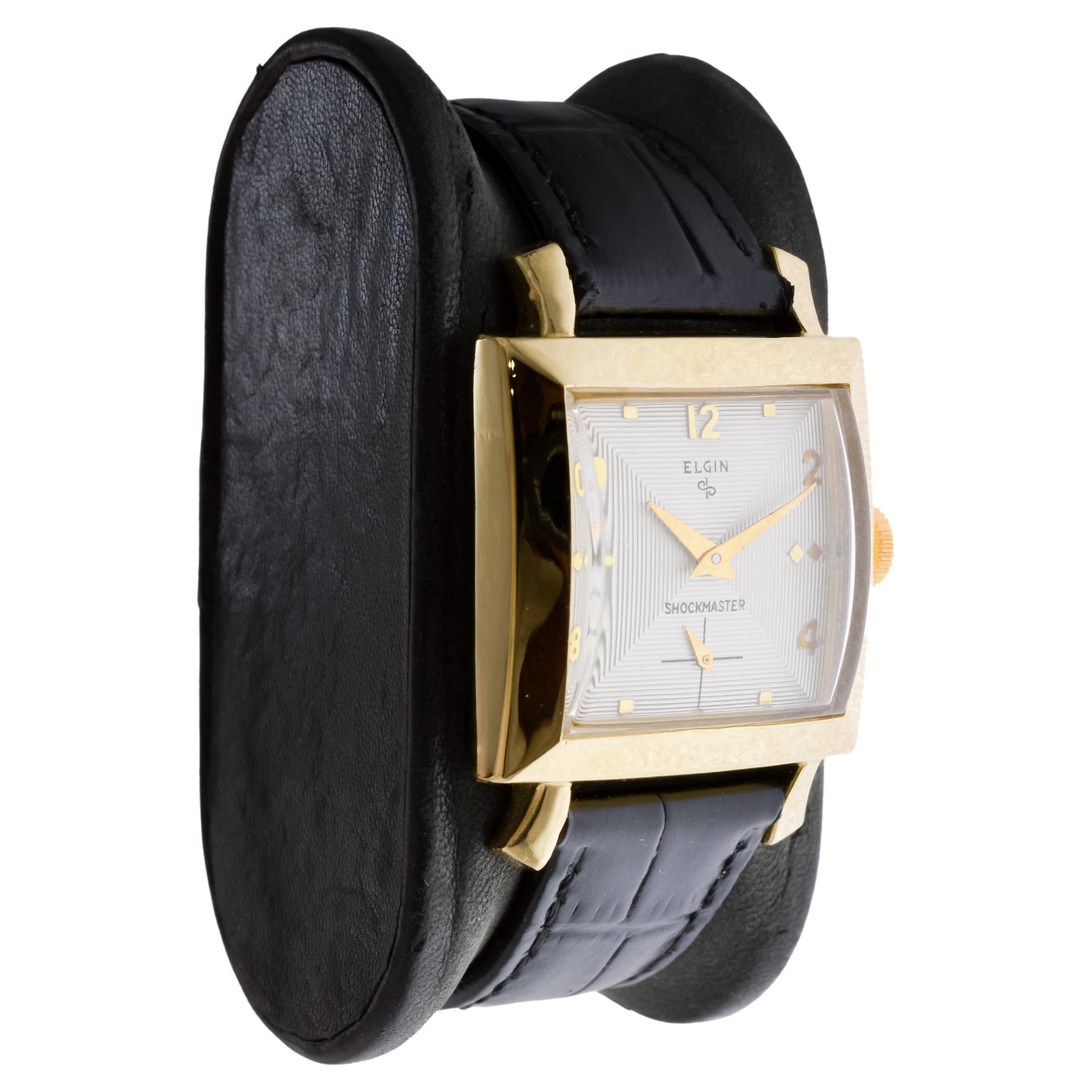 Elgin Yellow Gold Filled Shockmaster Art Deco Watch, 1950's Flawless Dial In Excellent Condition For Sale In Long Beach, CA