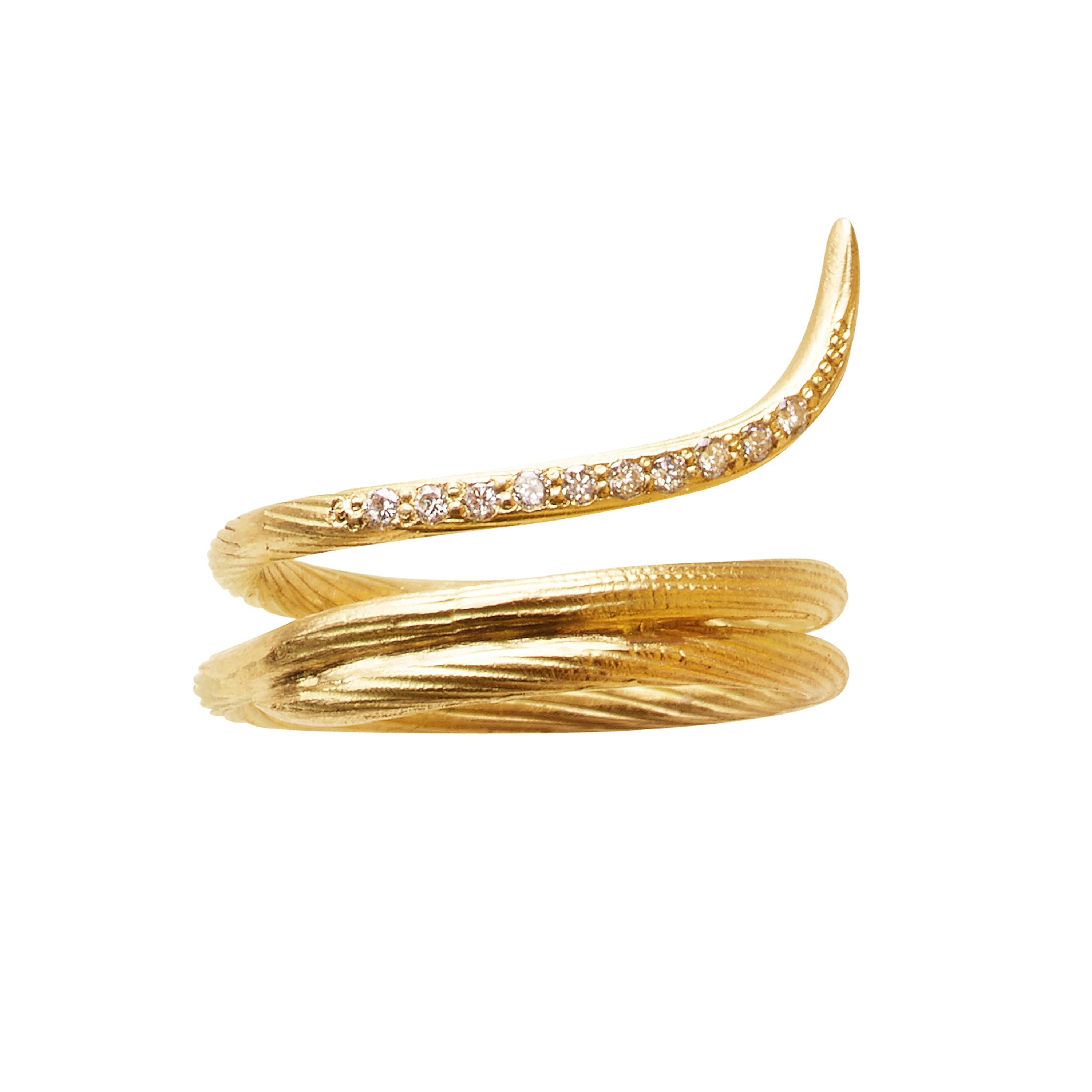 Elhanati 18 Karat Gold Fish Tale Abyss Ring with Top Wesselton VVS Diamonds For Sale