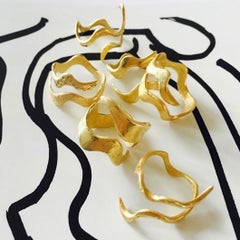 18 Karat Gold Top Wesselton VVS Diamond Handcrafted Ring