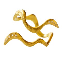 18 Karat Gold Top Wesselton VVS Diamond Handcrafted Ring