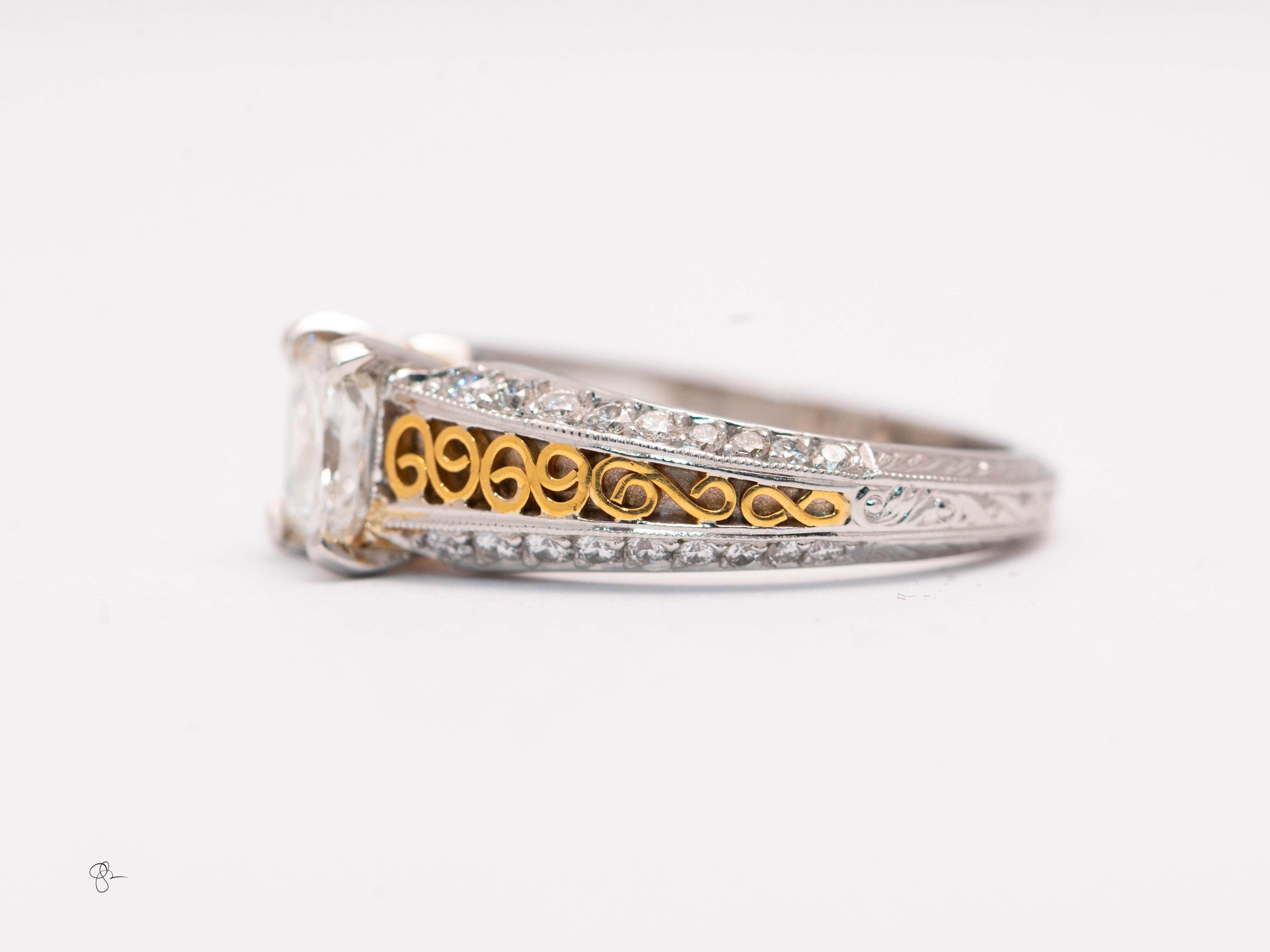By Design Jewelers Bague solitaire en diamant à taille rayonnante Bon état - En vente à Tucson, AZ
